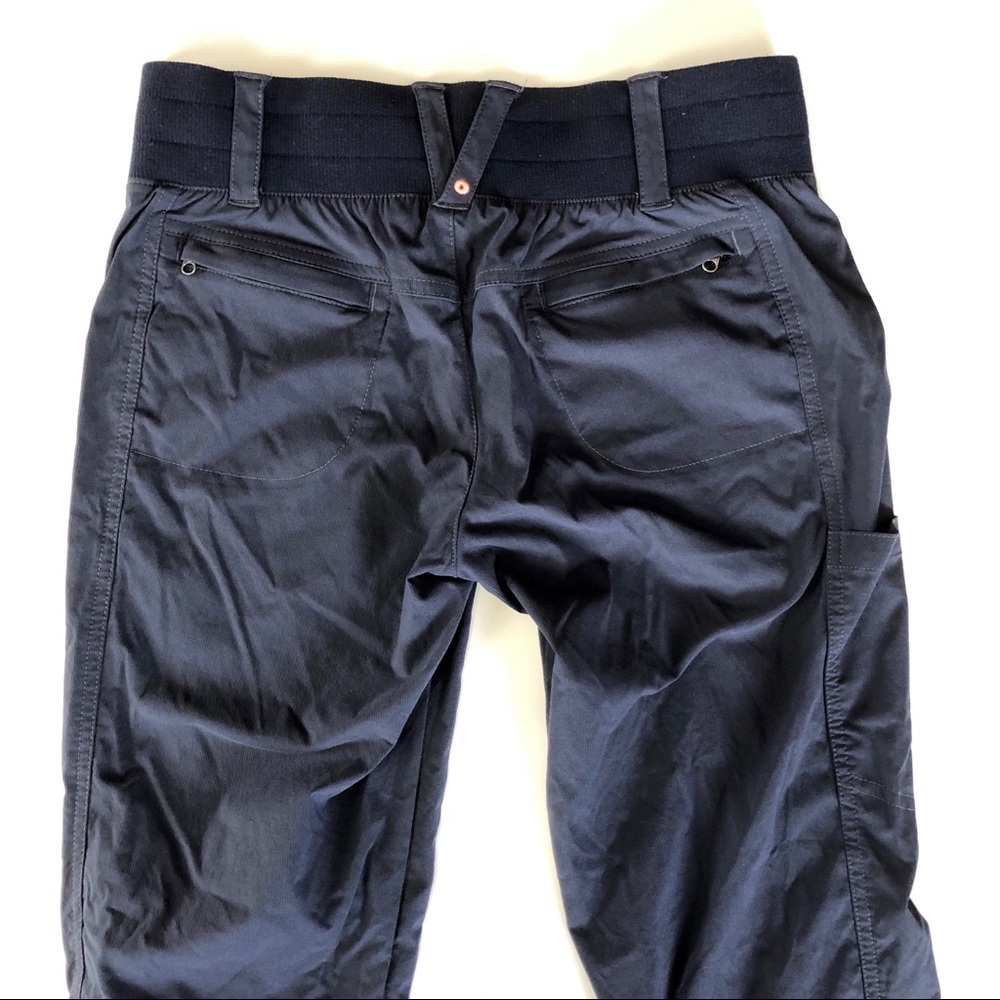 Title Nine Clamber Capri Navy Blue Hiking Pants - Picture 6 of 13